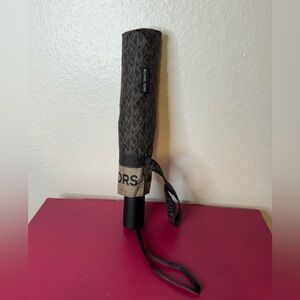 Michael Kors MK Logo Signature Umbrella Black, Multi